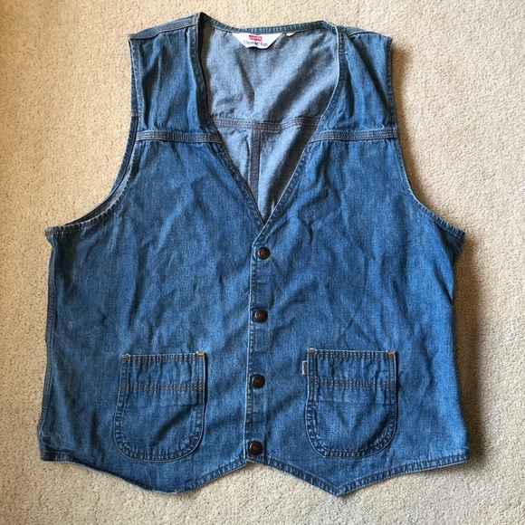 Levi’s Panatela Tops vest size medium